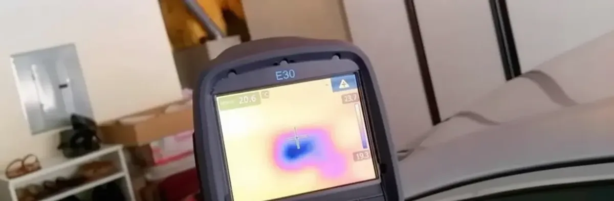 mold inspection using thermal imaging technology to detect moisture and hidden mold in a home in Fort Wayne, IN